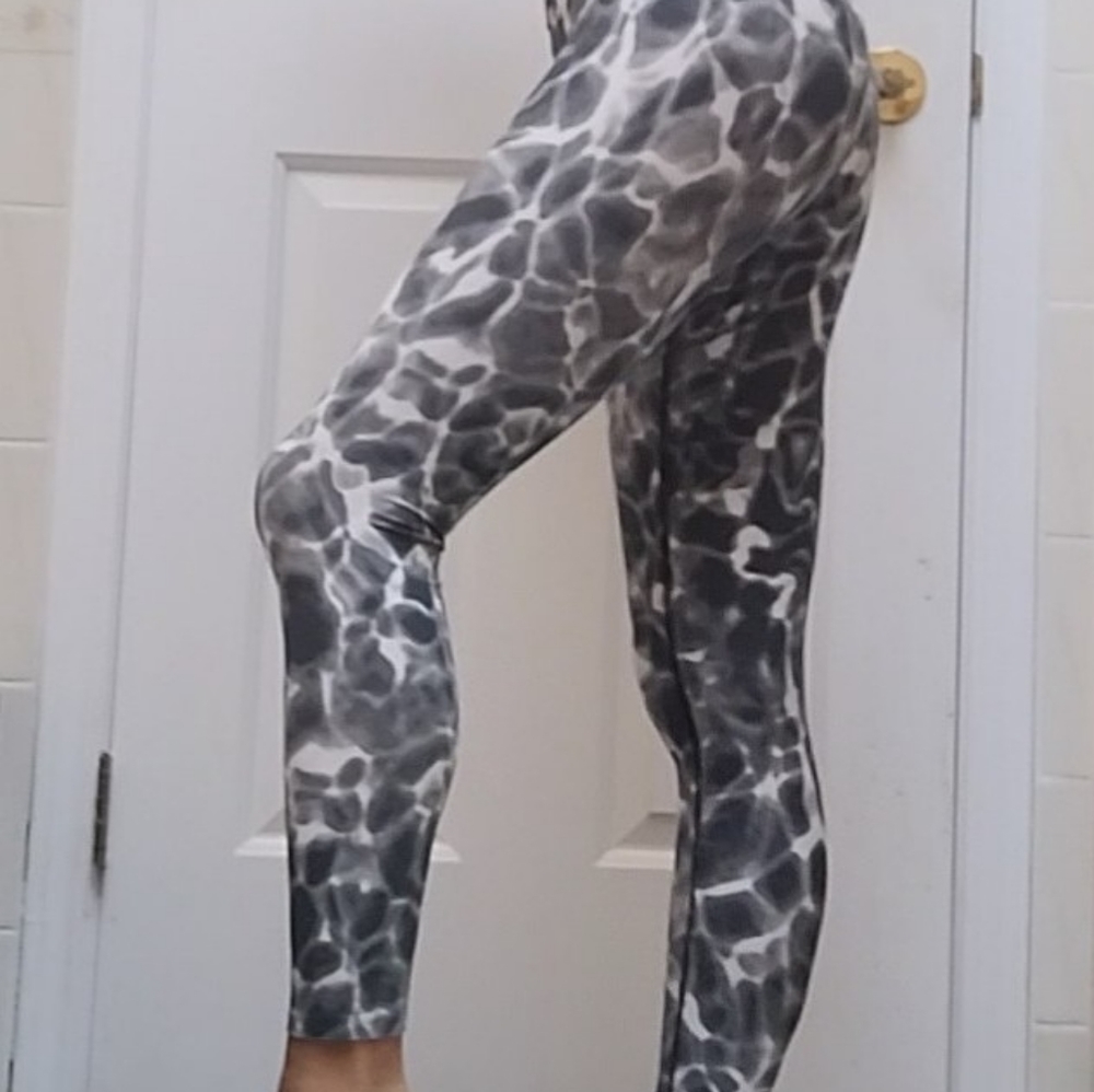 Victoria secret leggings